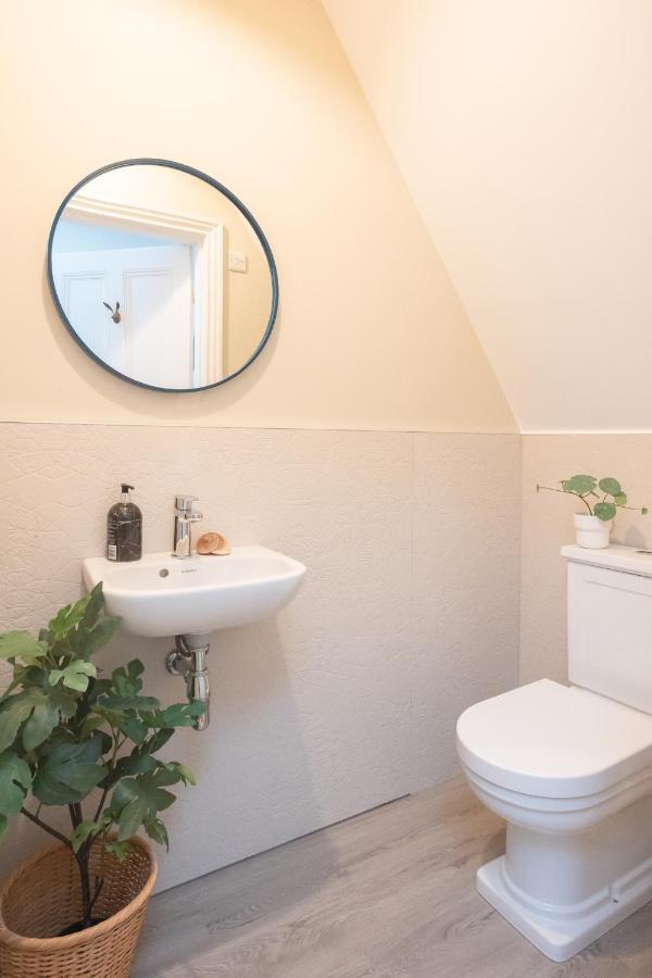 Spacious 3Br Victorian Cheltenham Loft Flat In Cotswolds - Free Parking Appartement Buitenkant foto